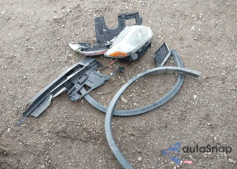 2016 Nissan Rogue S z USA, uszkodzony, nr VIN KNMAT2MT6GP640680